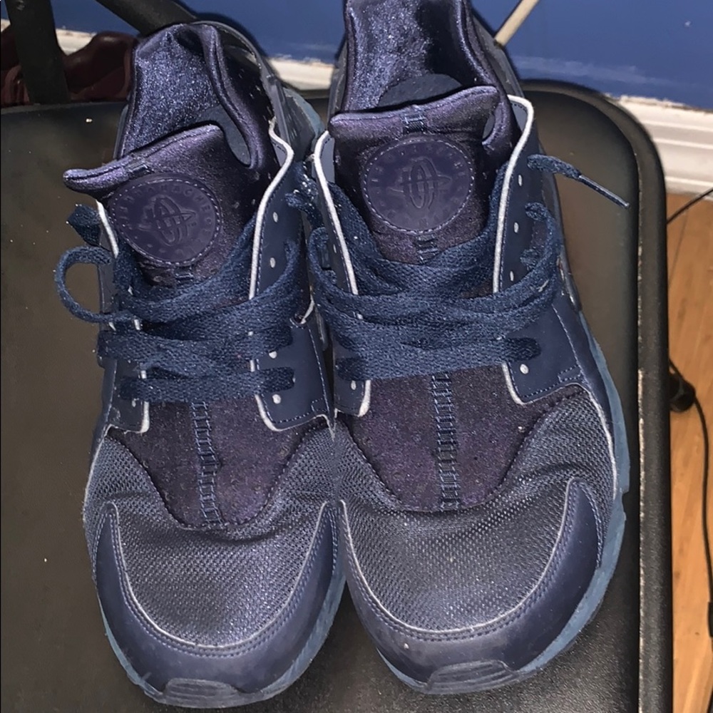 Running shoes - Picture 2 of 3